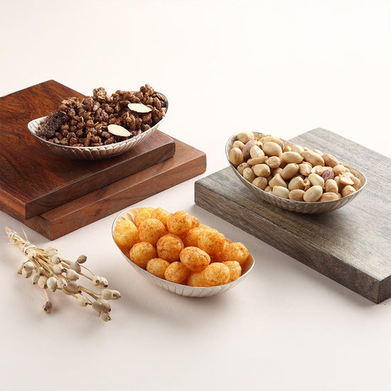 Classic Fluted Pedestal Bowl