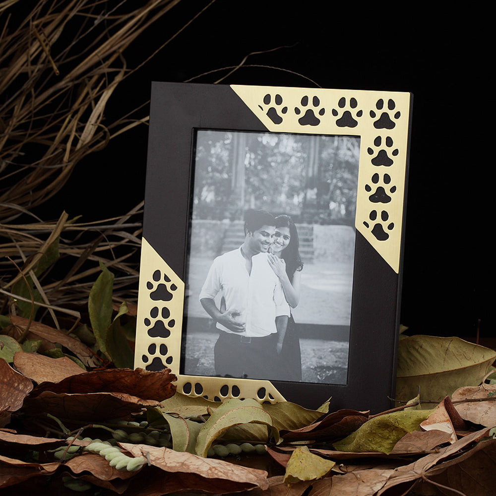 PUG MARKS - PHOTO FRAME
