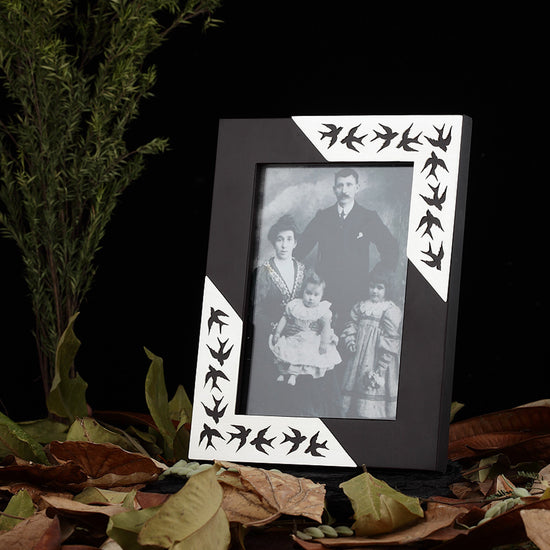 BIRDS FLYING - PHOTO FRAME