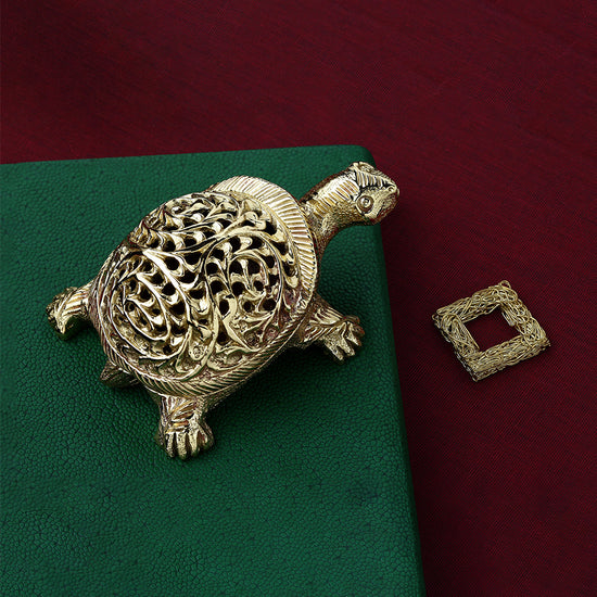 LUCKY TORTOISE
